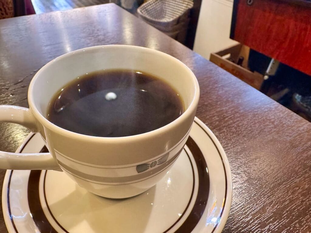やまもと喫茶のホットコーヒー