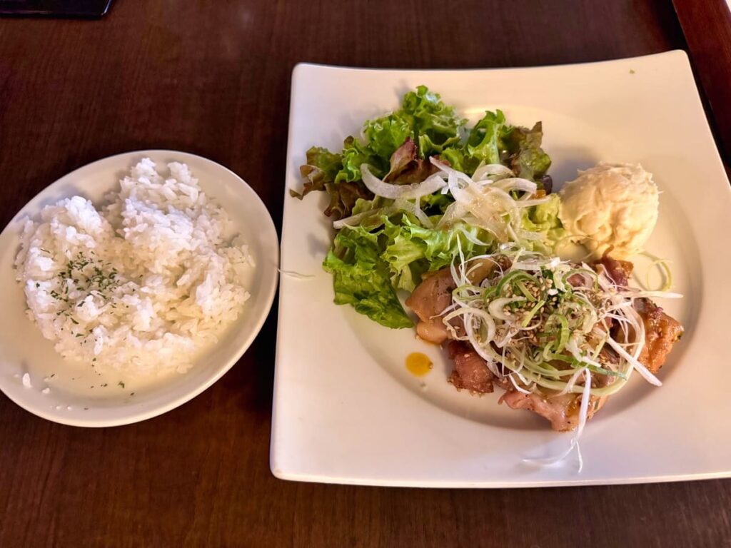 グリーンハウスシルバの本日のプレートランチ1