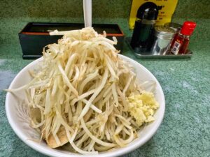 ラーメン二郎 新宿小滝橋通り店のラーメン2