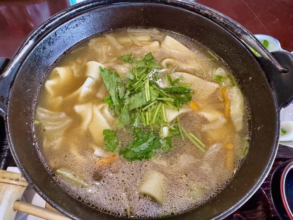 【元祖煮ぼうとうの國良】で深谷名物・煮ぼうとうを食べてきた 2 元祖煮ぼうとうの國良の煮ぼうとう1