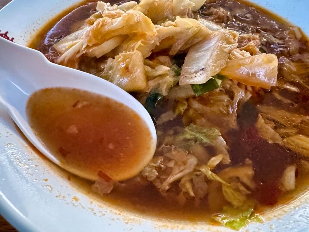 彩華ラーメン 屋台のサイカラーメン小 スープ