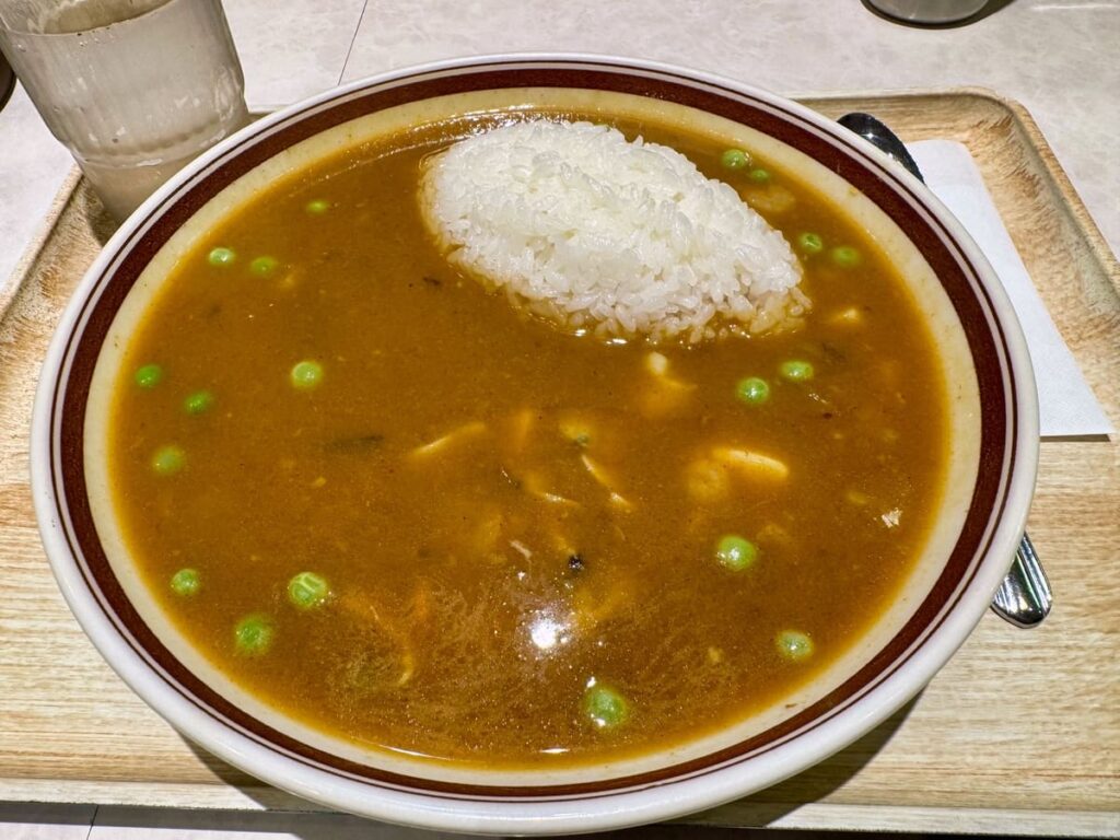 モンスナック 新宿紀伊國屋店のシーフードカレー1