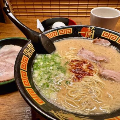 一蘭 新橋店の天然とんこつラーメン（創業以来）+半熟塩ゆでたまご+追加チャーシュー（4枚）2