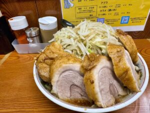 ラーメン二郎 亀戸店のラーメン豚4枚マシ3