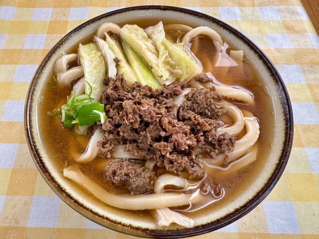 元祖みうらうどんの肉うどん（大）1