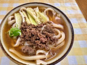 元祖みうらうどんの肉うどん（大）2