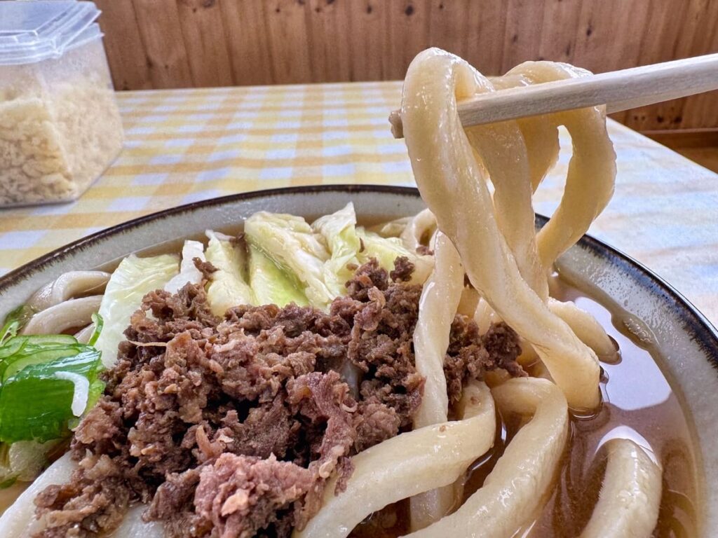 元祖みうらうどんの肉うどん（大） 実食