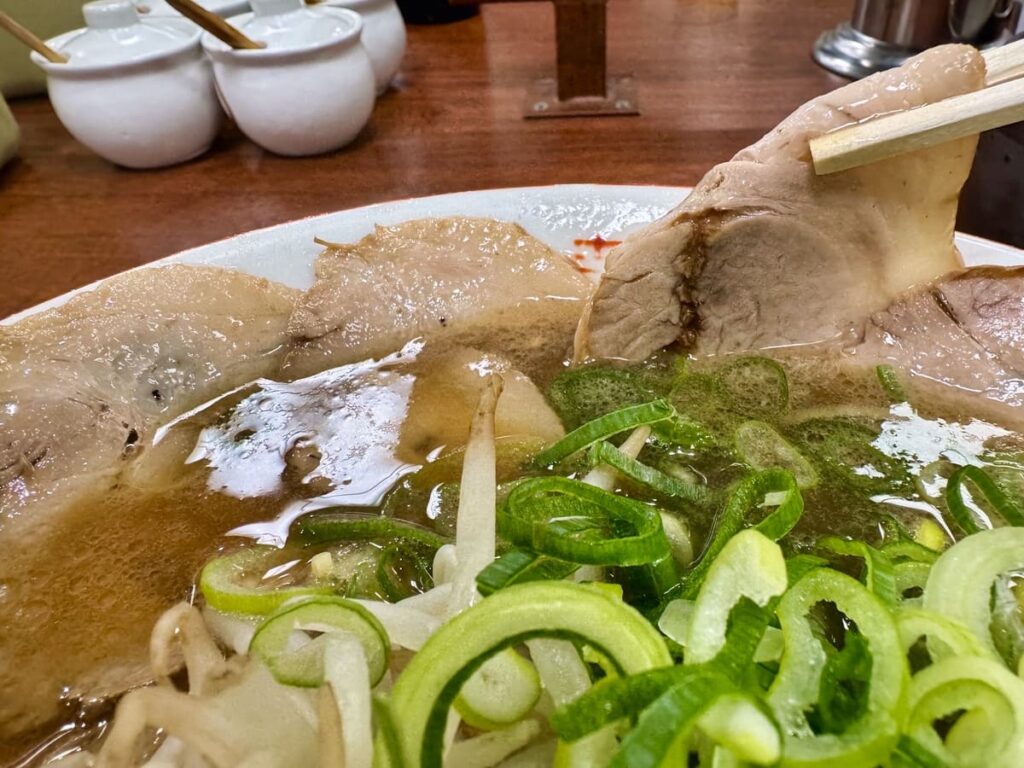 じゃりんこラーメンのラーメン肉増し チャーシュー