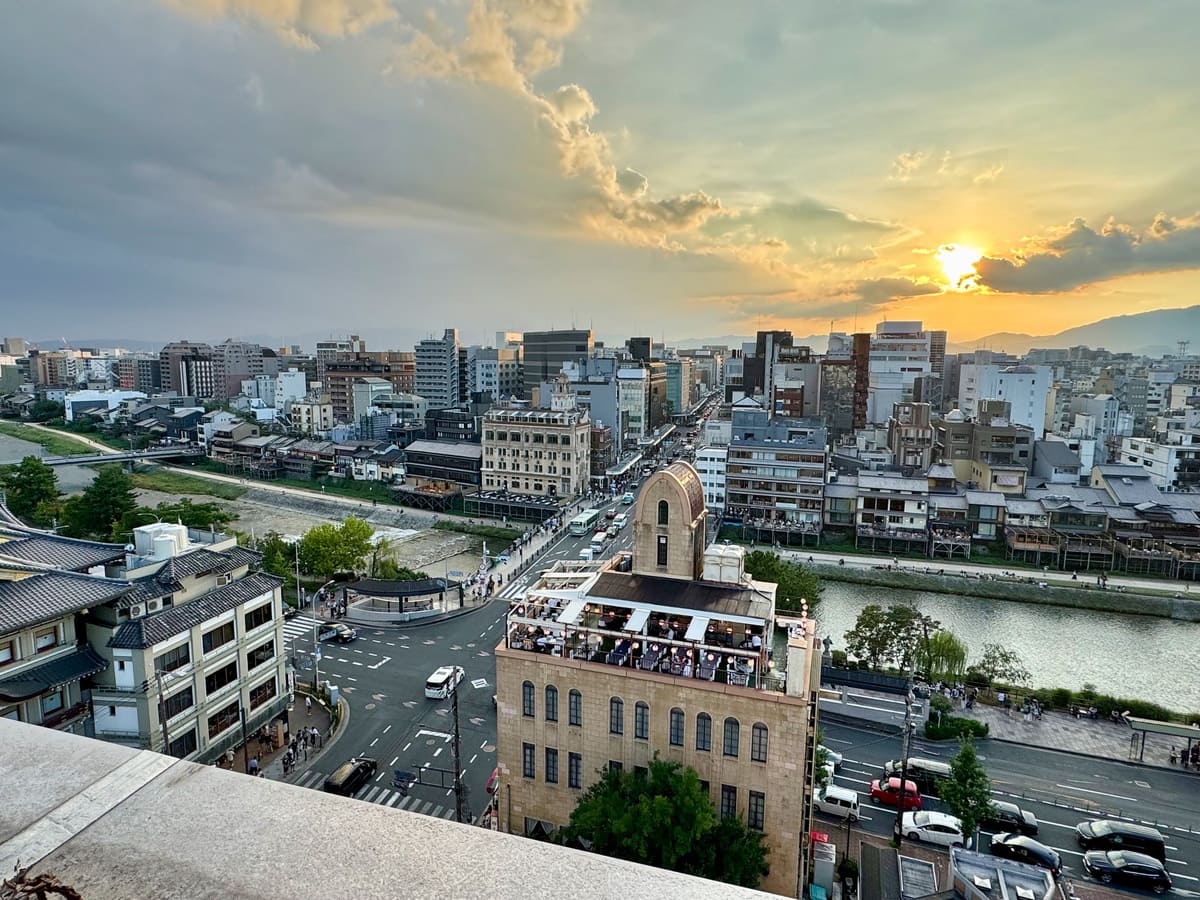 in the Moon.からの夜景1