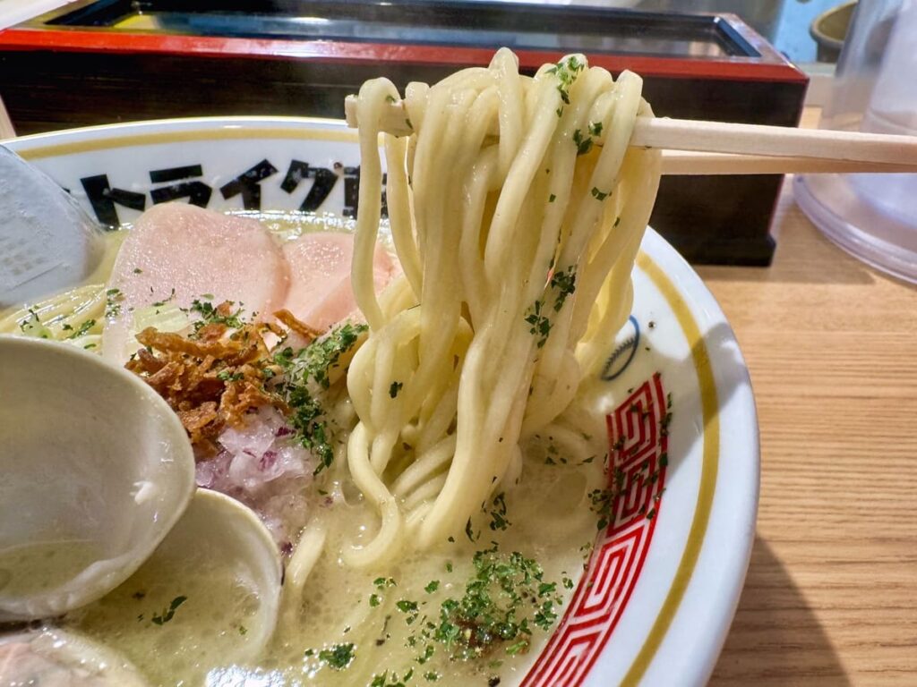 ストライク軒 大阪天満総本店のシンカー 麺