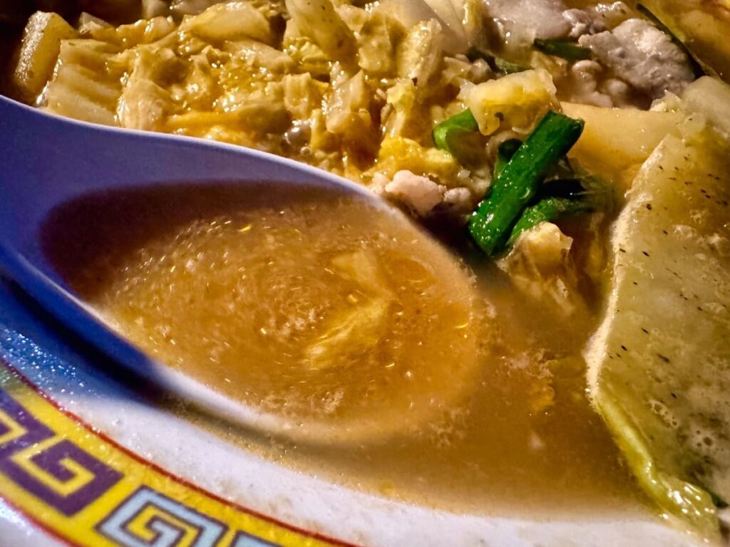 天理スタミナラーメン屋台のスタミナチャーシュー(小) スープ