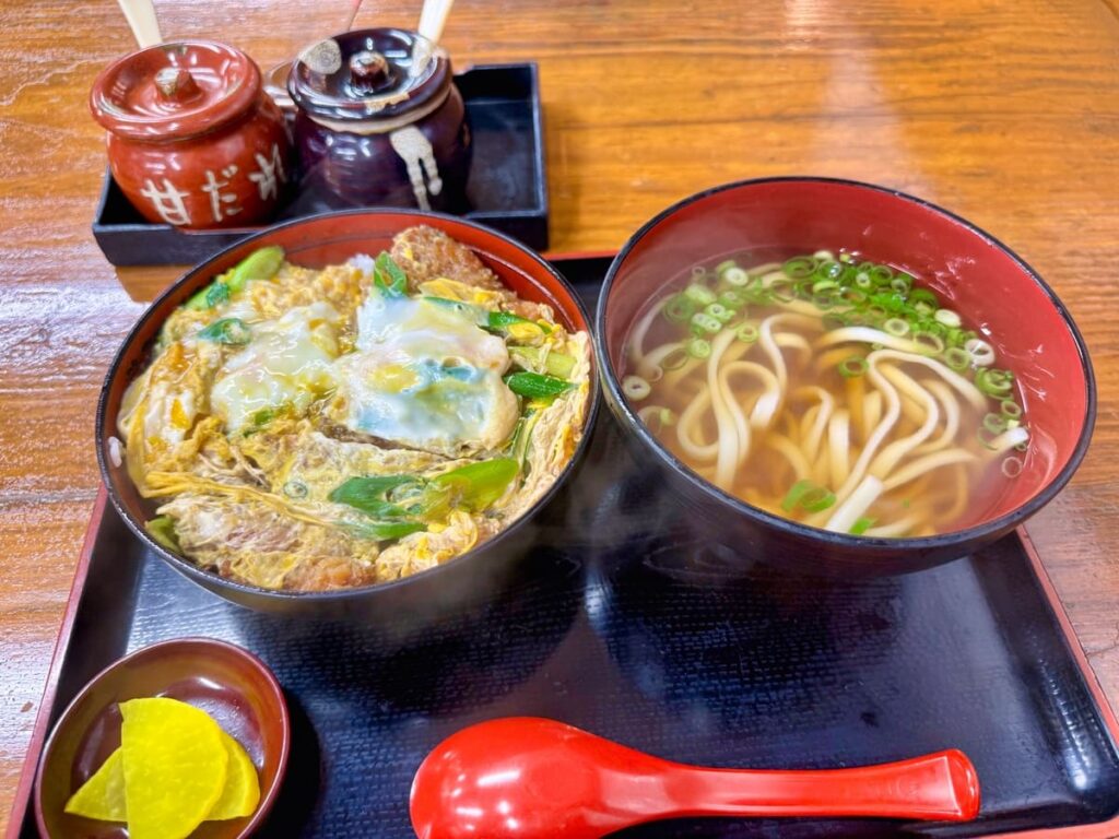 谷町 ふる里のカツ丼1