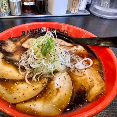 麺家いろは 京都駅ビル店の富山ブラック肉盛り2