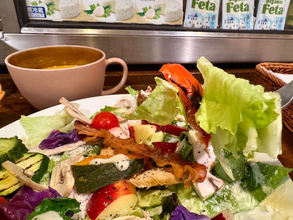 コムシノワのローストチキン入りシーザースサラダ 実食