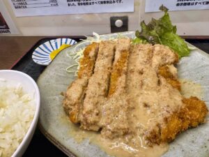 食堂はやしのごまトンカツ2