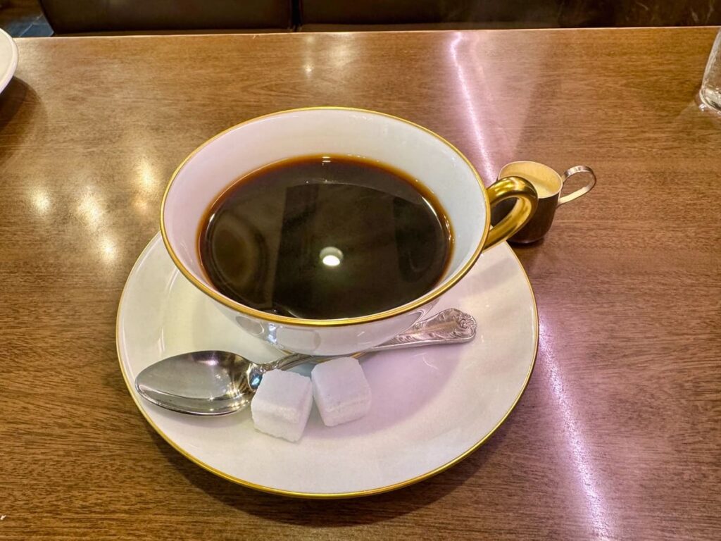 丸福珈琲店 千日前本店のホットコーヒー