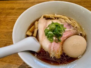 麺匠 一粒万倍 寺町店の特製醤油らぁ麺3
