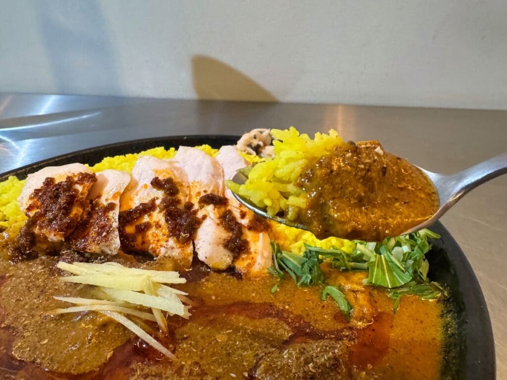 SPICE TRYの麻辣チキンカレー 実食
