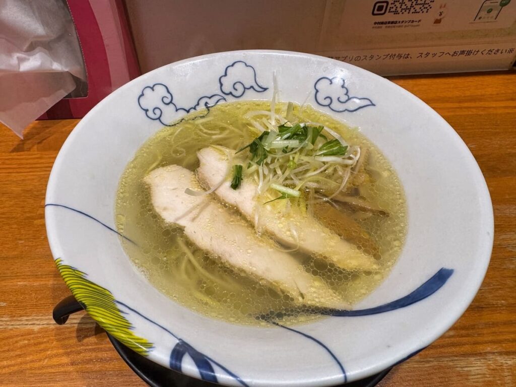 中村商店 京都拉麺小路店の鶏塩ラーメン1