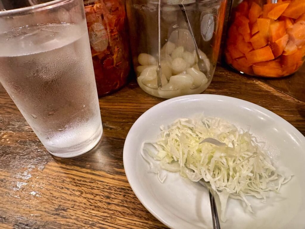 SAVOYの突き出しサラダ
