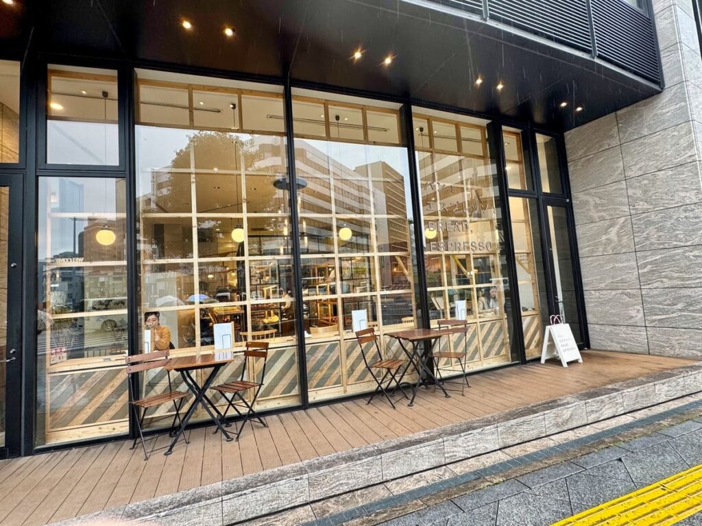 パンとエスプレッソと南森町交差点