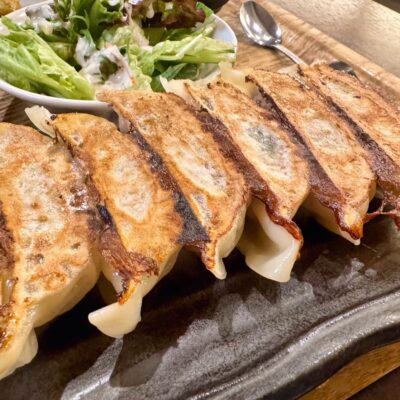 魏飯餃子の餃子1