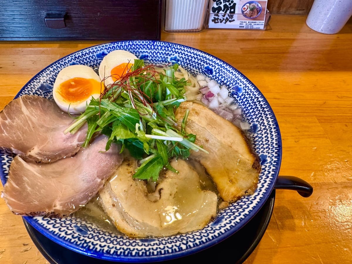 吉岡マグロ節センターのプレミアム マグロ節中華そば2