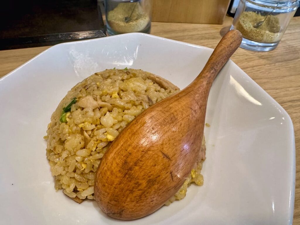 中華そば麓の半チャーハン