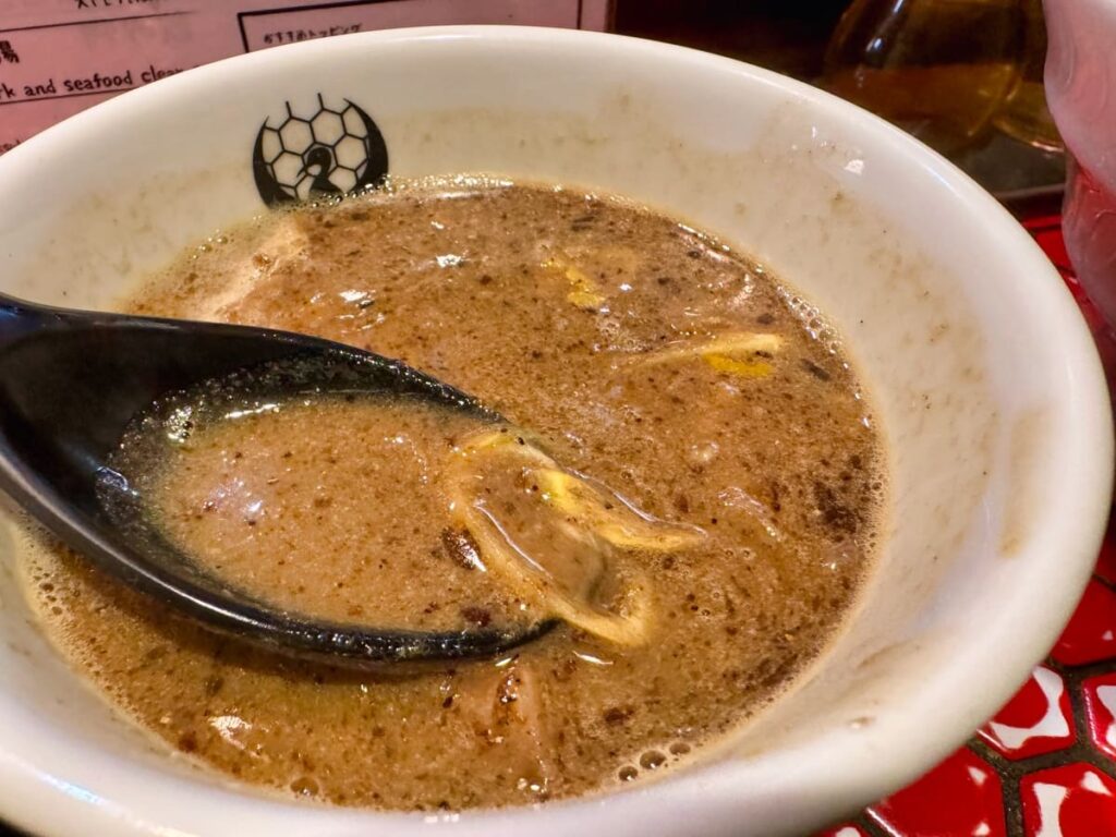 京つけめん つるかめ本店の魚介醤油つけ麺 実食2