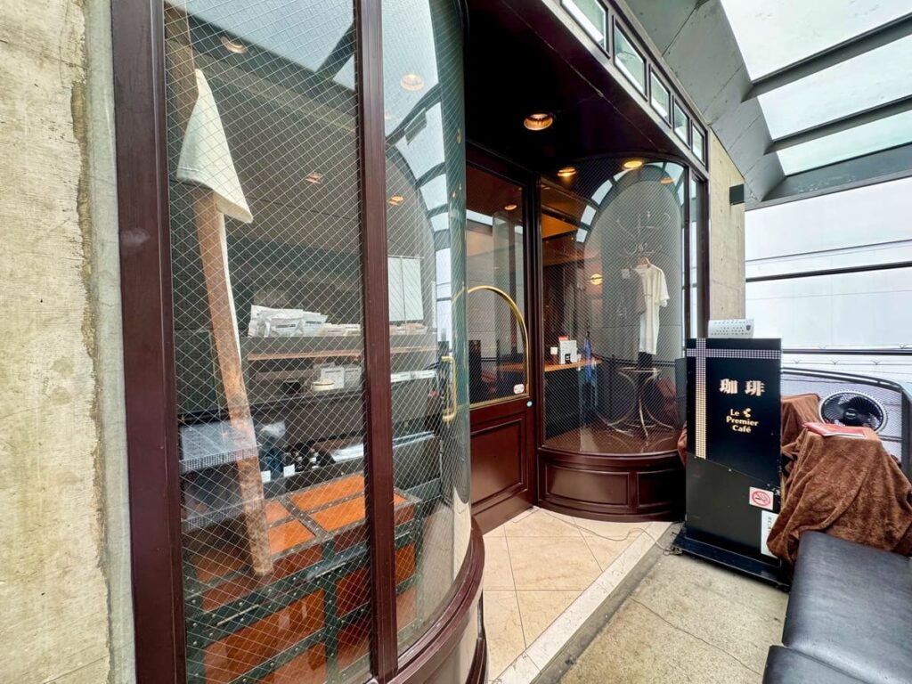大人の時間が過ごせる【Le Premier Cafe 心斎橋本店】へ行ってきた 4 Le Premier Cafe 心斎橋本店