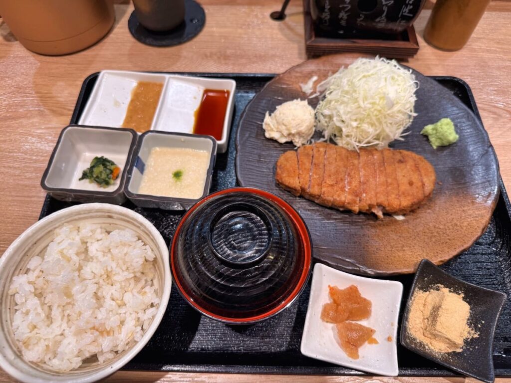 令和8年3月25にオープン【牛かつもと村 京都ポルタ店】へ行ってきた 1 牛かつもと村 京都ポルタ店の牛かつ1枚1